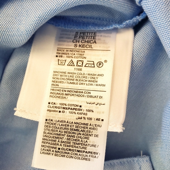 NWOT - Old Navy - The Classic Shirt for Women - Picture 5 of 5